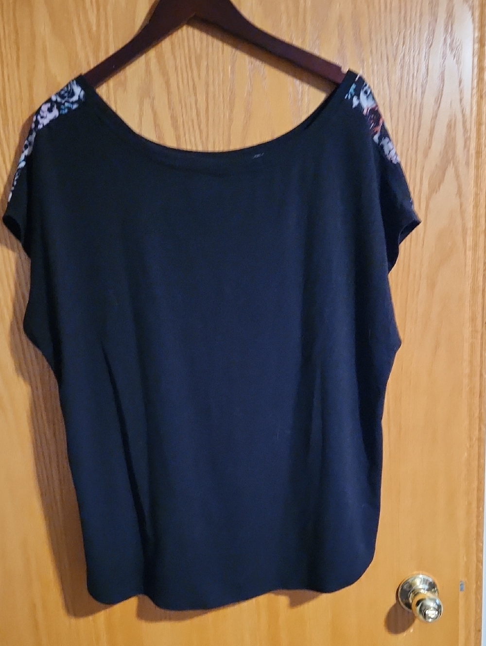 Torrid Top - Picture 2 of 3